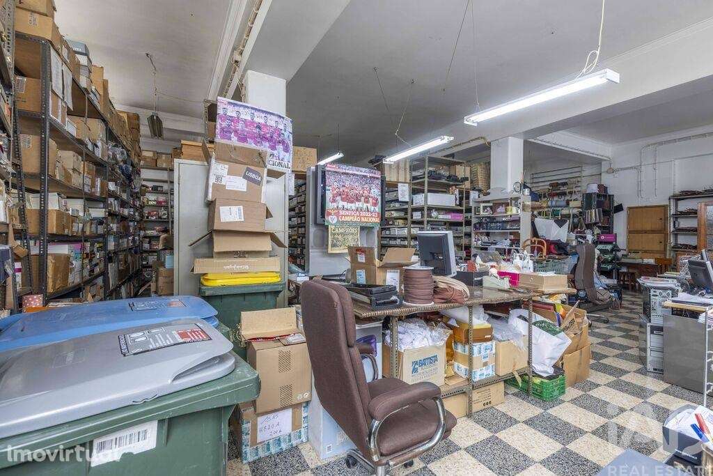 Loja / Estabelecimento Comercial T3 em Arroios de 181,00 m2 - Grande imagem: 5/15