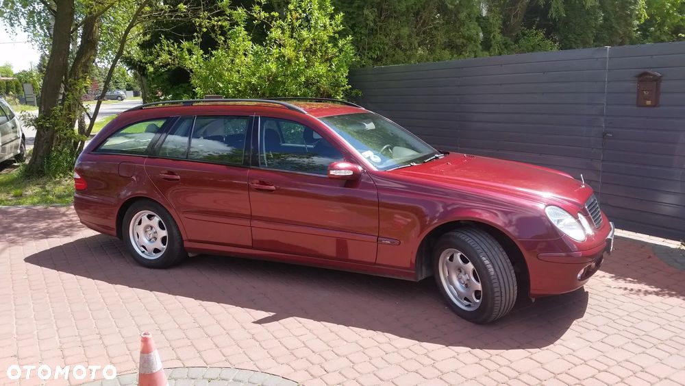 Mercedes-Benz Klasa E 200 Kompressor T Classic - 1