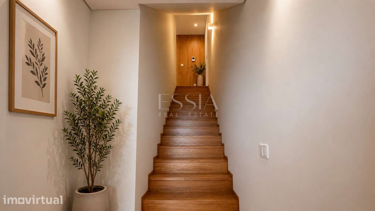 Apartamento T2 Duplex com Varanda no Douro 39 - Grande imagem: 4/34