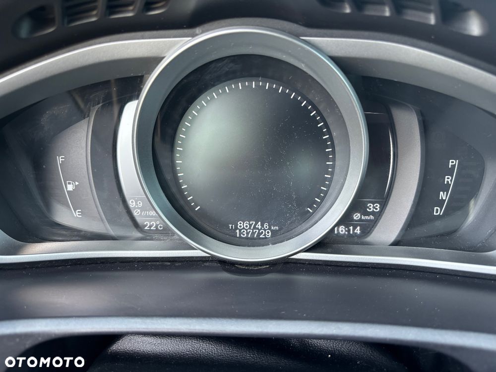 Volvo V40 T2 Drive-E Momentum - 11