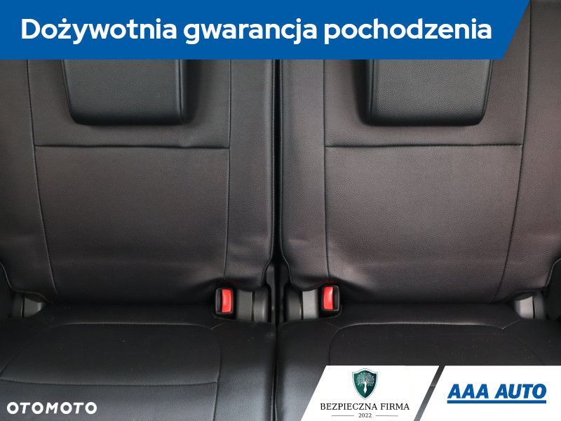 Mitsubishi Outlander - 21