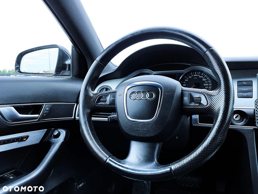 Audi A6 Avant 4.2 FSI Quattro Tiptronic - 28