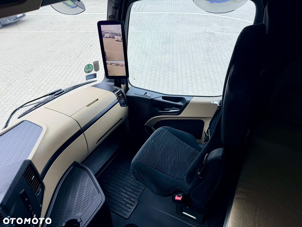 Mercedes-Benz MP5 1848 - 7