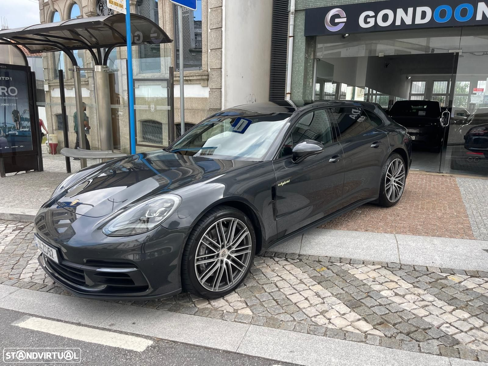Porsche Panamera Sport Turismo 4 E-Hybrid - 5