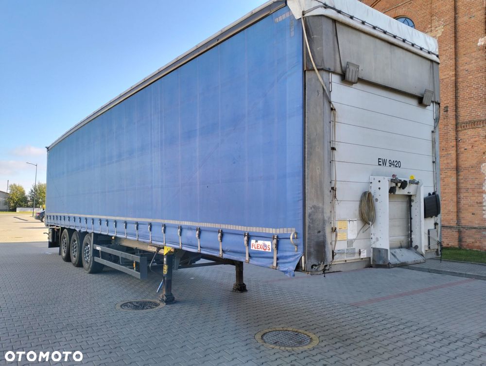 Schmitz Cargobull SKO 24 - 2