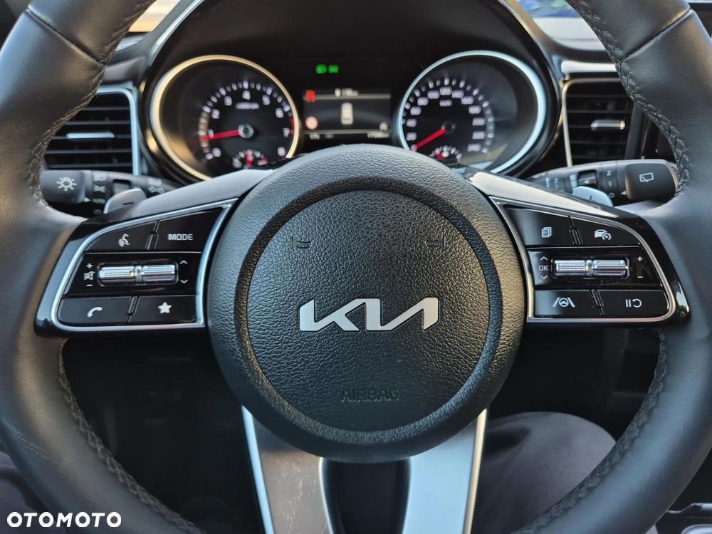 Kia Ceed 1.5 T-GDI Tribute DCT - 24