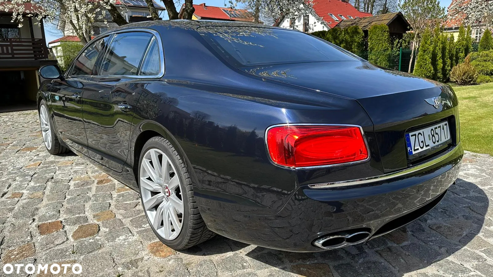Bentley Flying Spur V8 - 4
