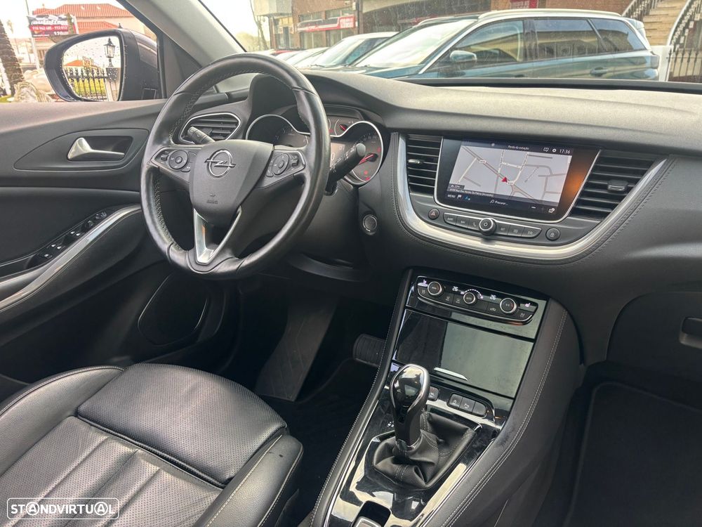 Opel Grandland X 1.2 T Design & Tech AT - 51