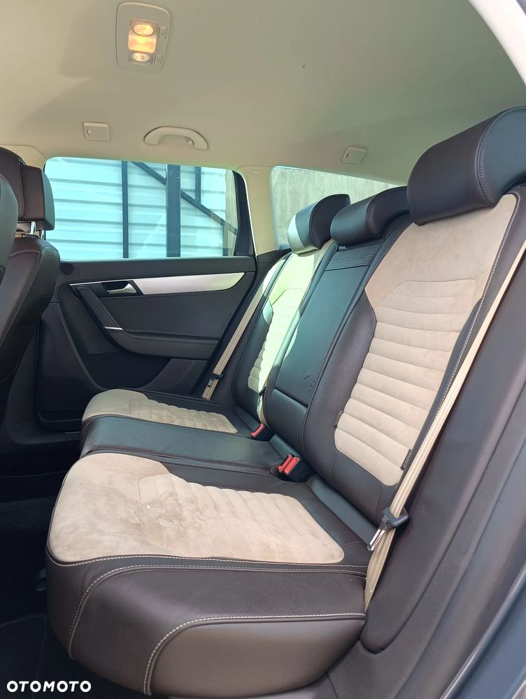 Volkswagen Passat - 17