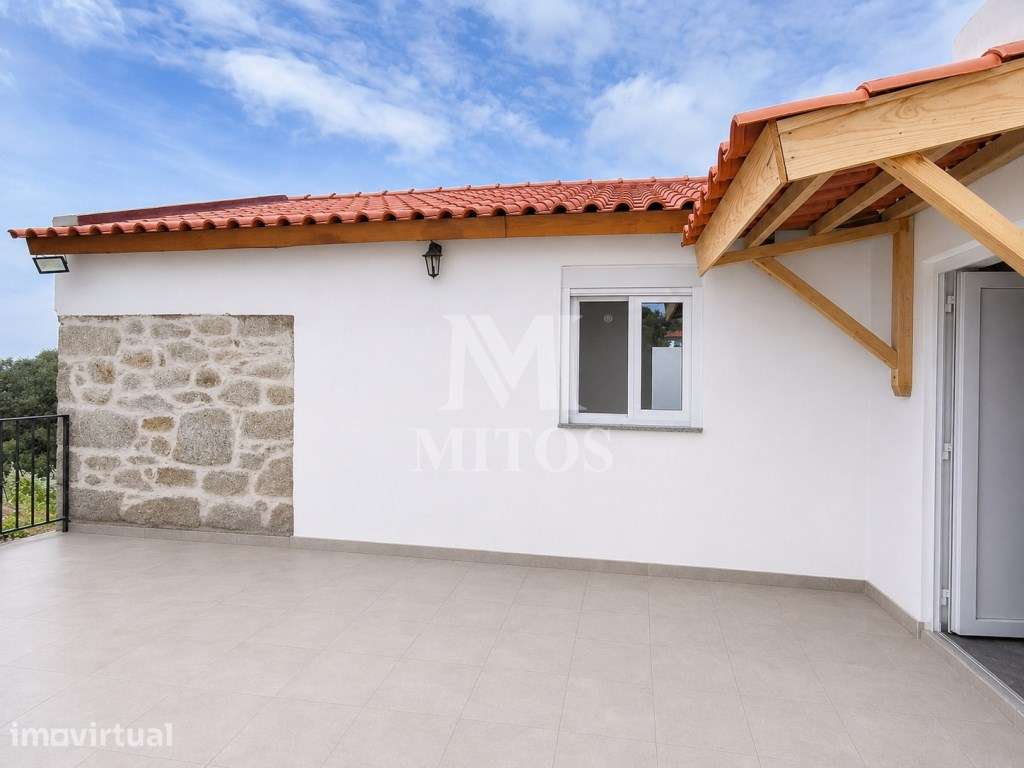 Moradia de tipologia T2+1 - Vila de Punhe - Grande imagem: 2/13