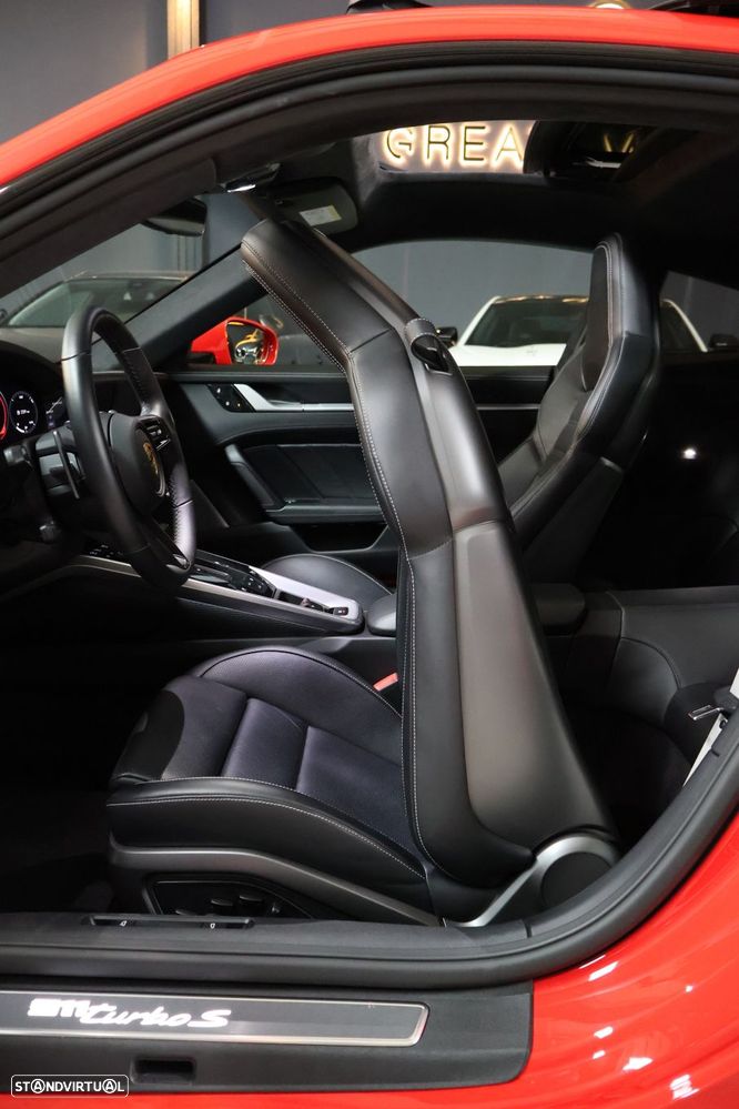 Porsche 911 (992) Turbo S PDK - 14