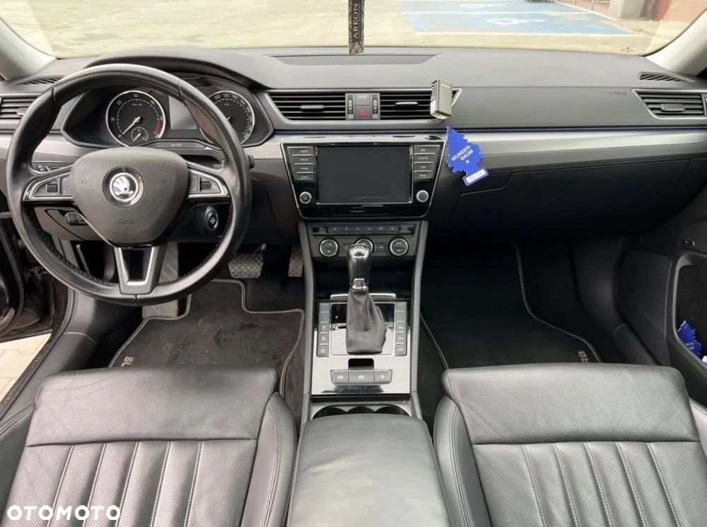 Skoda Superb 2.0 TDI L&K DSG - 6