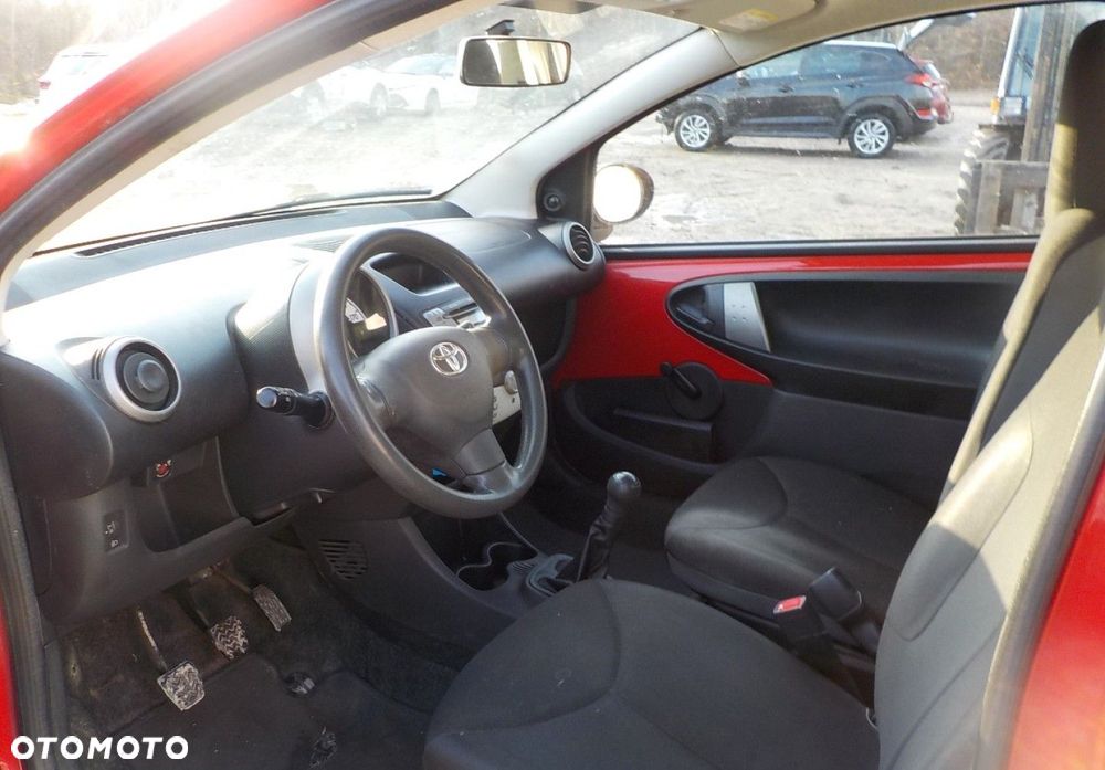 Toyota Aygo - 17