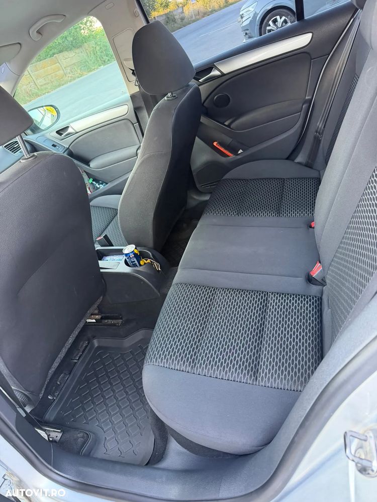 Volkswagen Golf - 5