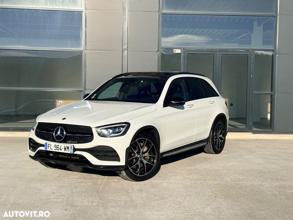Mercedes-Benz GLC 300 d 4Matic 9G-TRONIC AMG Line Plus - 29