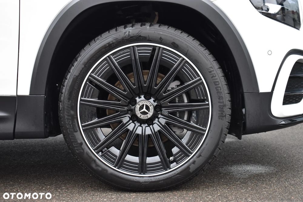 Mercedes-Benz GLB 200 d 4Matic 8G-DCT Edition AMG Line - 11