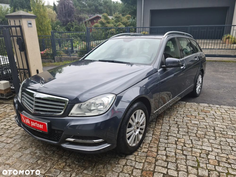 Mercedes-Benz Klasa C 180 CGI BlueEff Elegance - 1