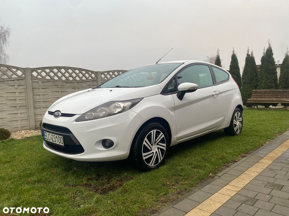 Ford Fiesta 1.25 Ambiente - 2