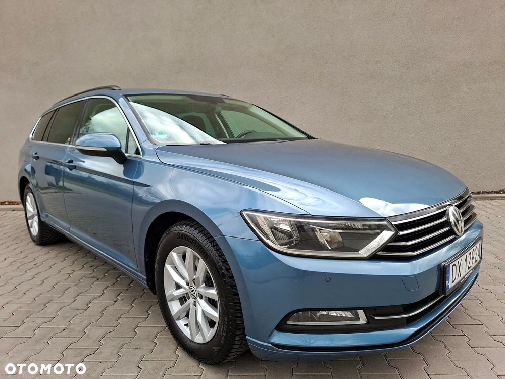 Volkswagen Passat - 11