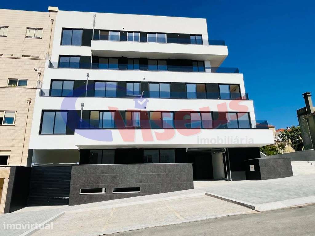 T2 Novo com Terraço Santo Ovídio - Grande imagem: 2/27