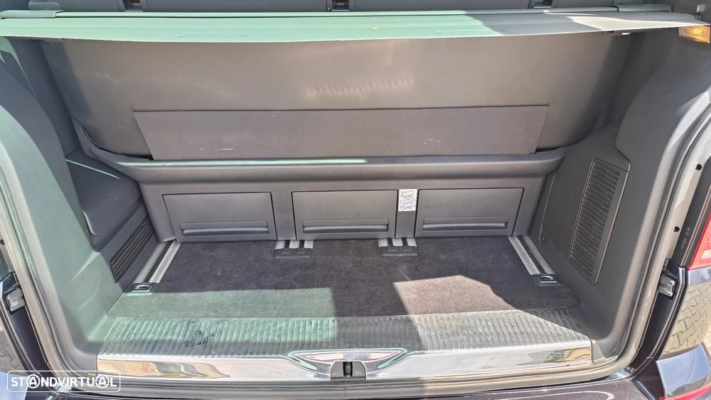 VW Multivan 2.0 TDI Highline DSG - 30