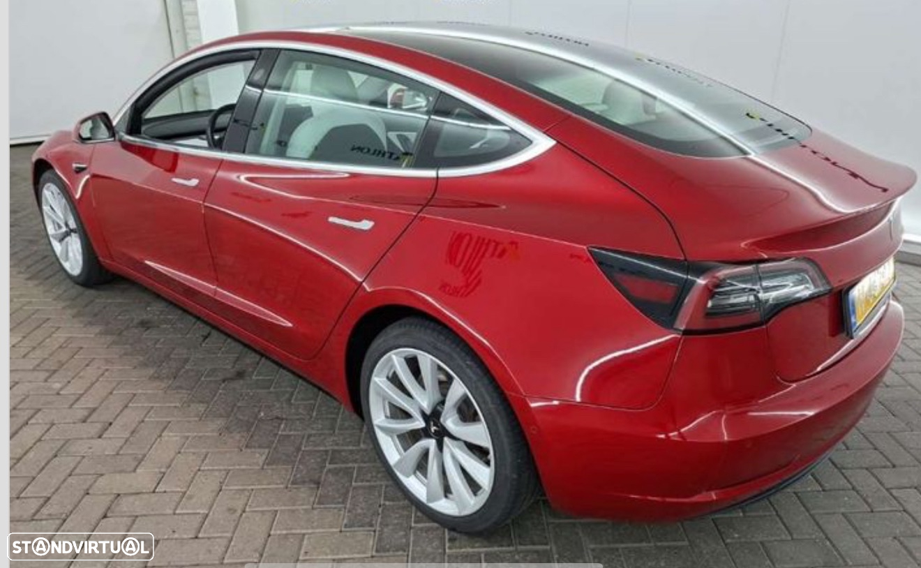 Tesla Model 3 Standard Range Plus RWD - 3