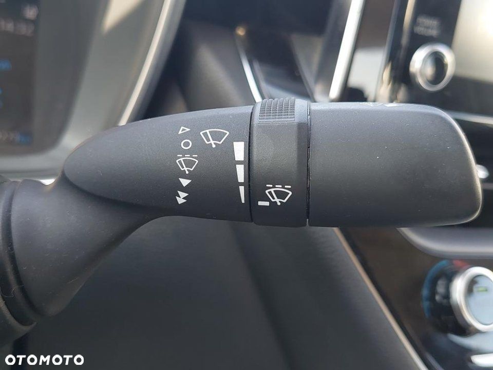 Toyota Corolla - 22