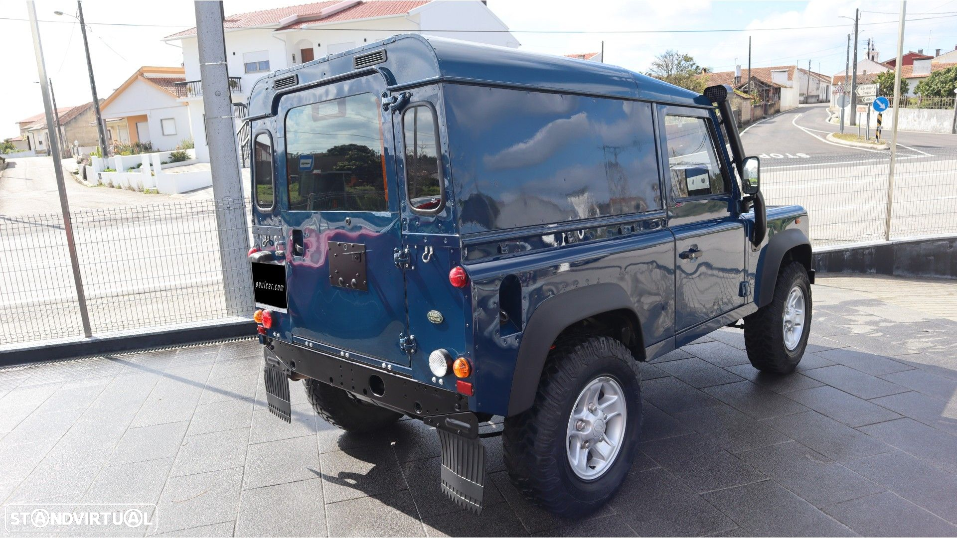 Land Rover Defender 90 SW 2.5 Td5 E - 4