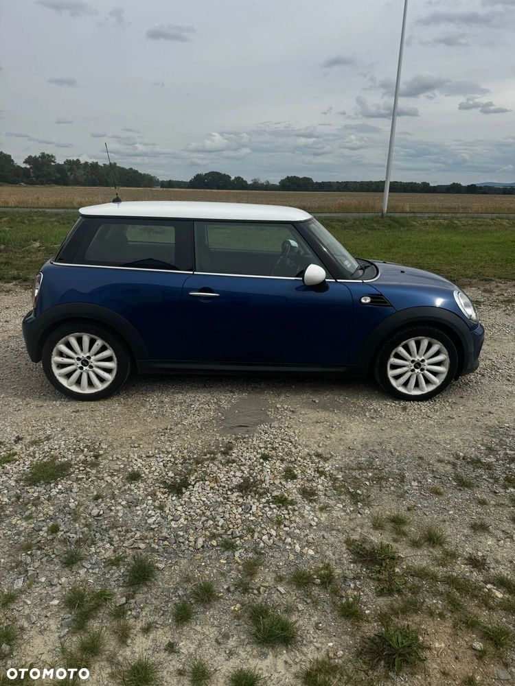 MINI Cooper Standard - 5