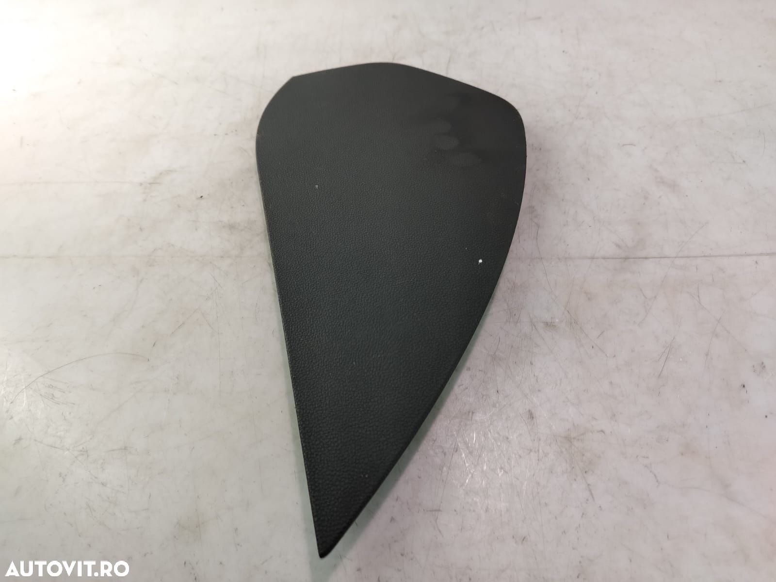 Ornament stanga  plansa bord  3g1858247c Volkswagen VW Passat B8 [201 - 1