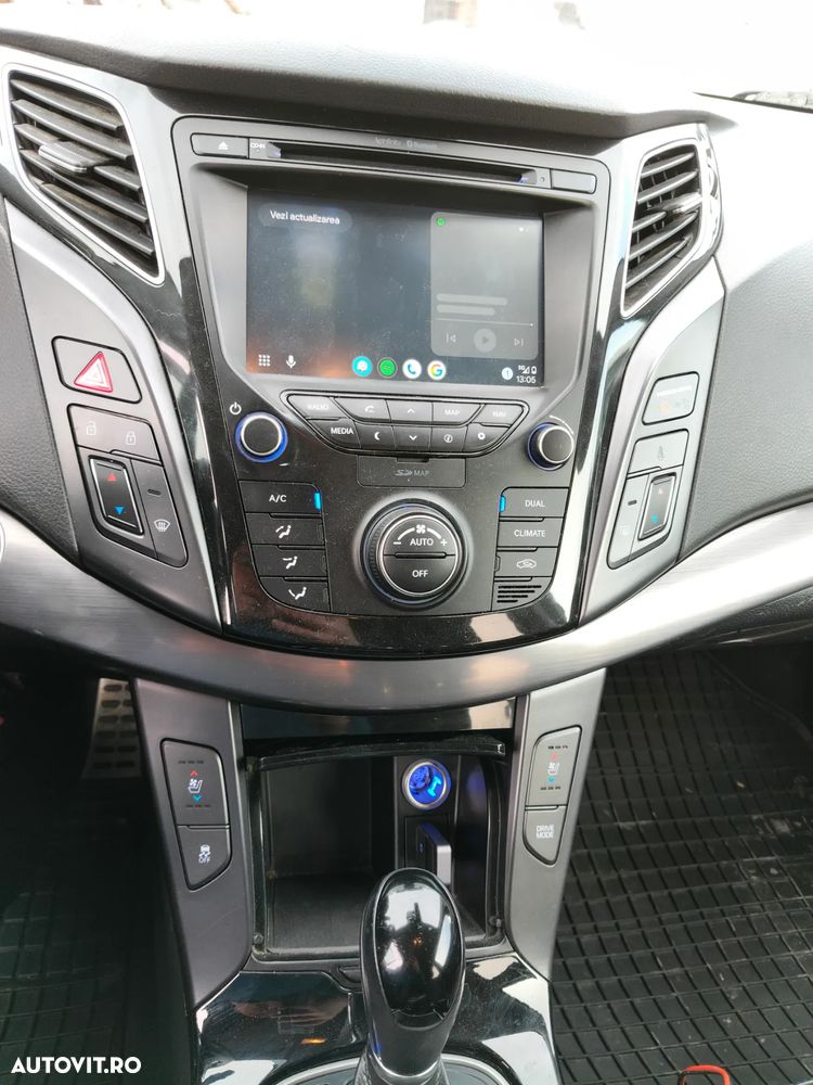 Hyundai i40 Kombi 1.7 CRDi DCT Premium - 12