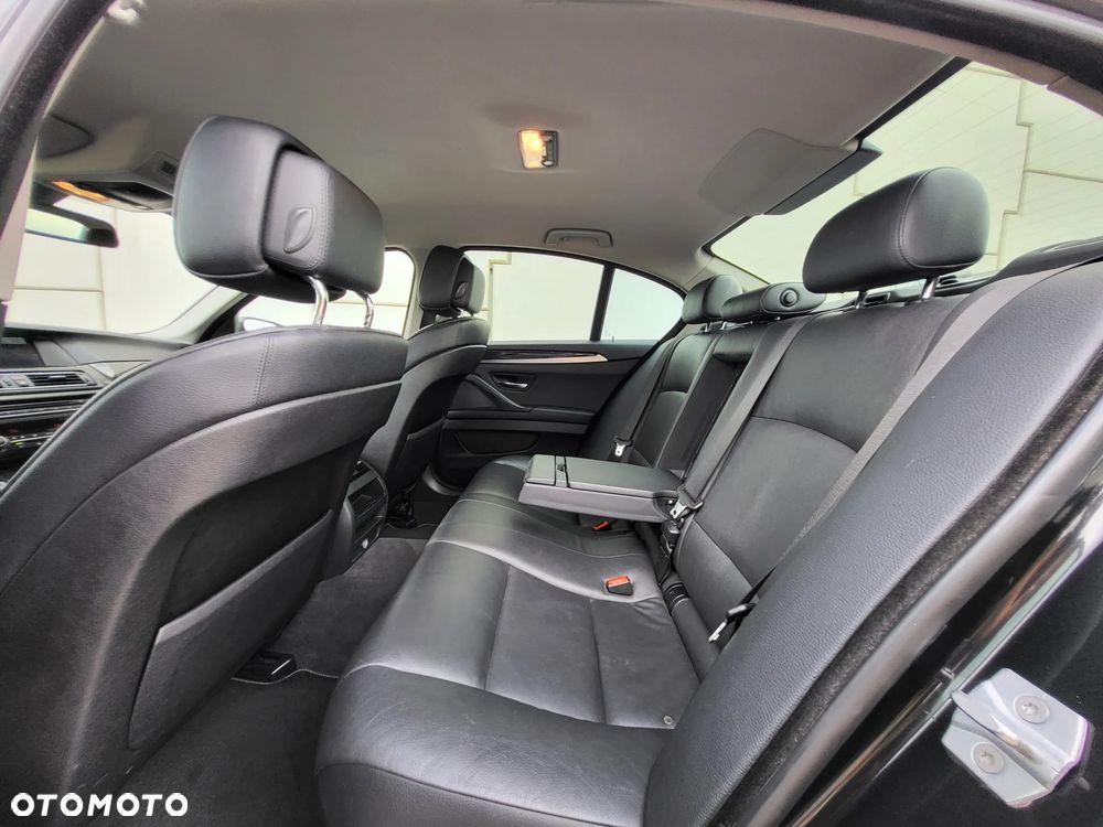 BMW Seria 5 525d xDrive - 20