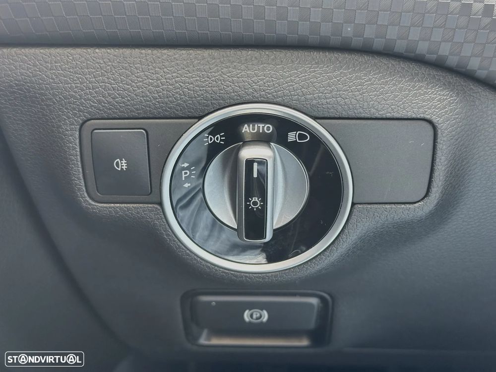 Mercedes-Benz A 180 d Urban Aut. - 14
