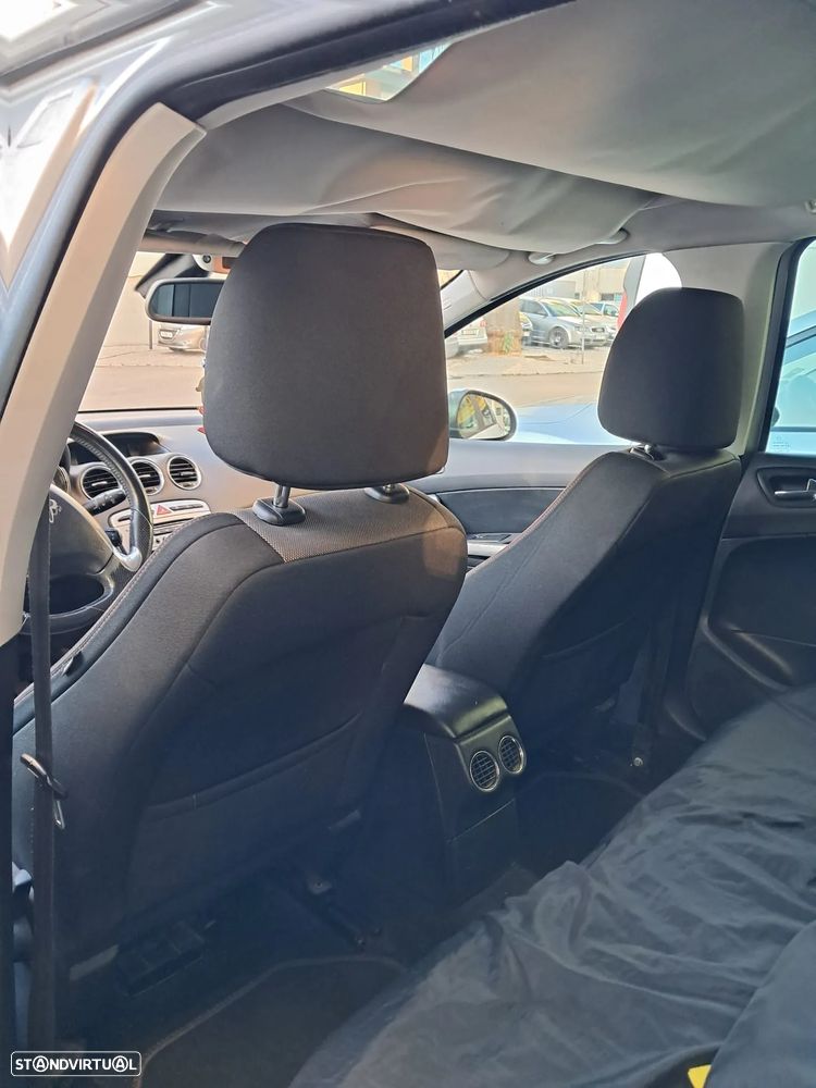 Peugeot 308 SW - 8