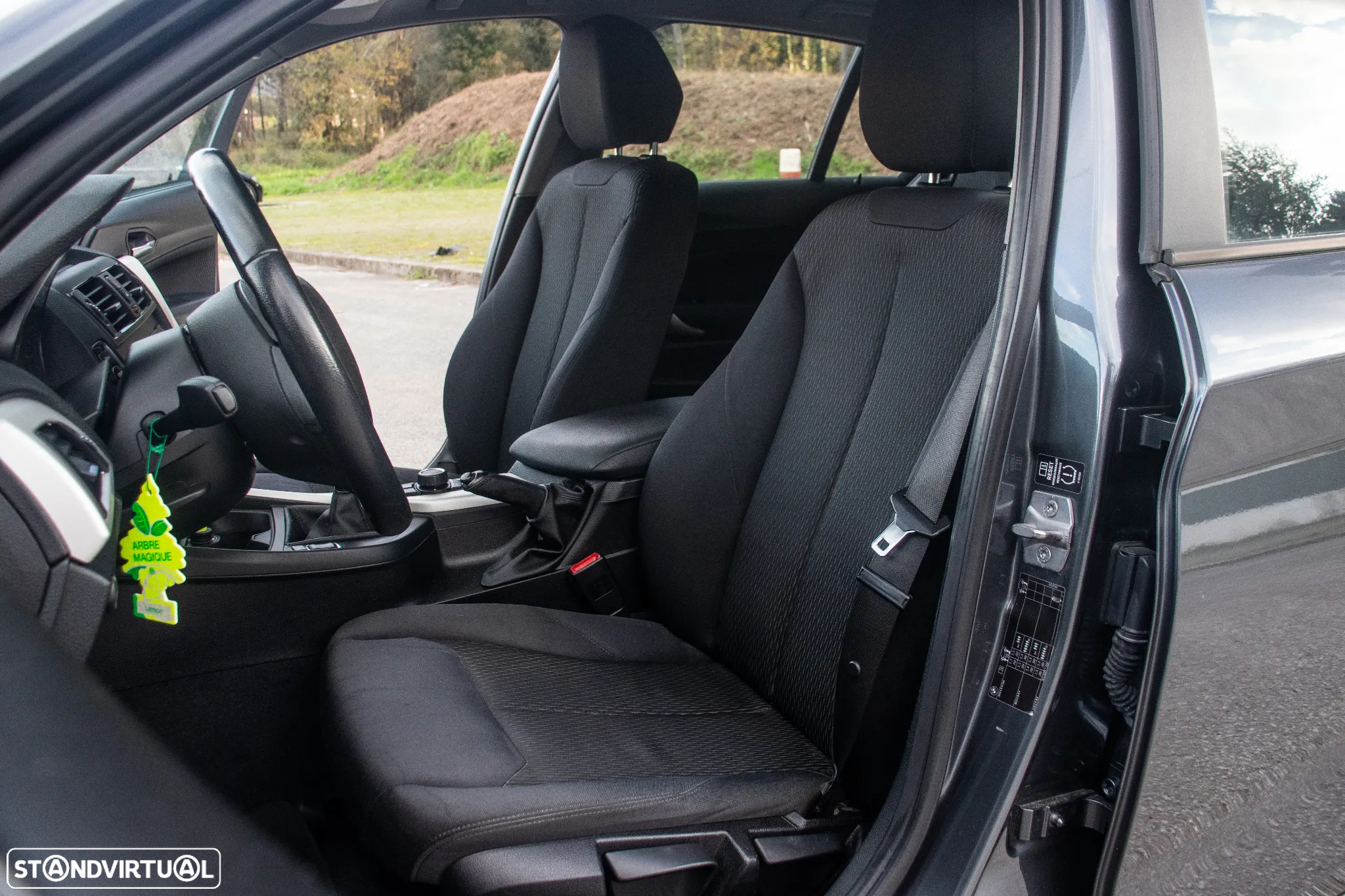 BMW 116 d Line Urban - 10
