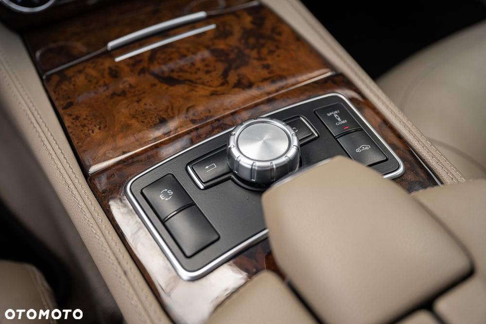 Mercedes-Benz CLS - 29