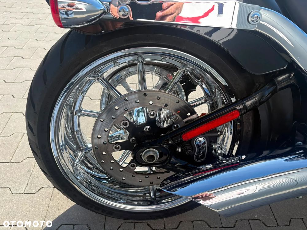 Harley-Davidson FXSB Breakout - 16