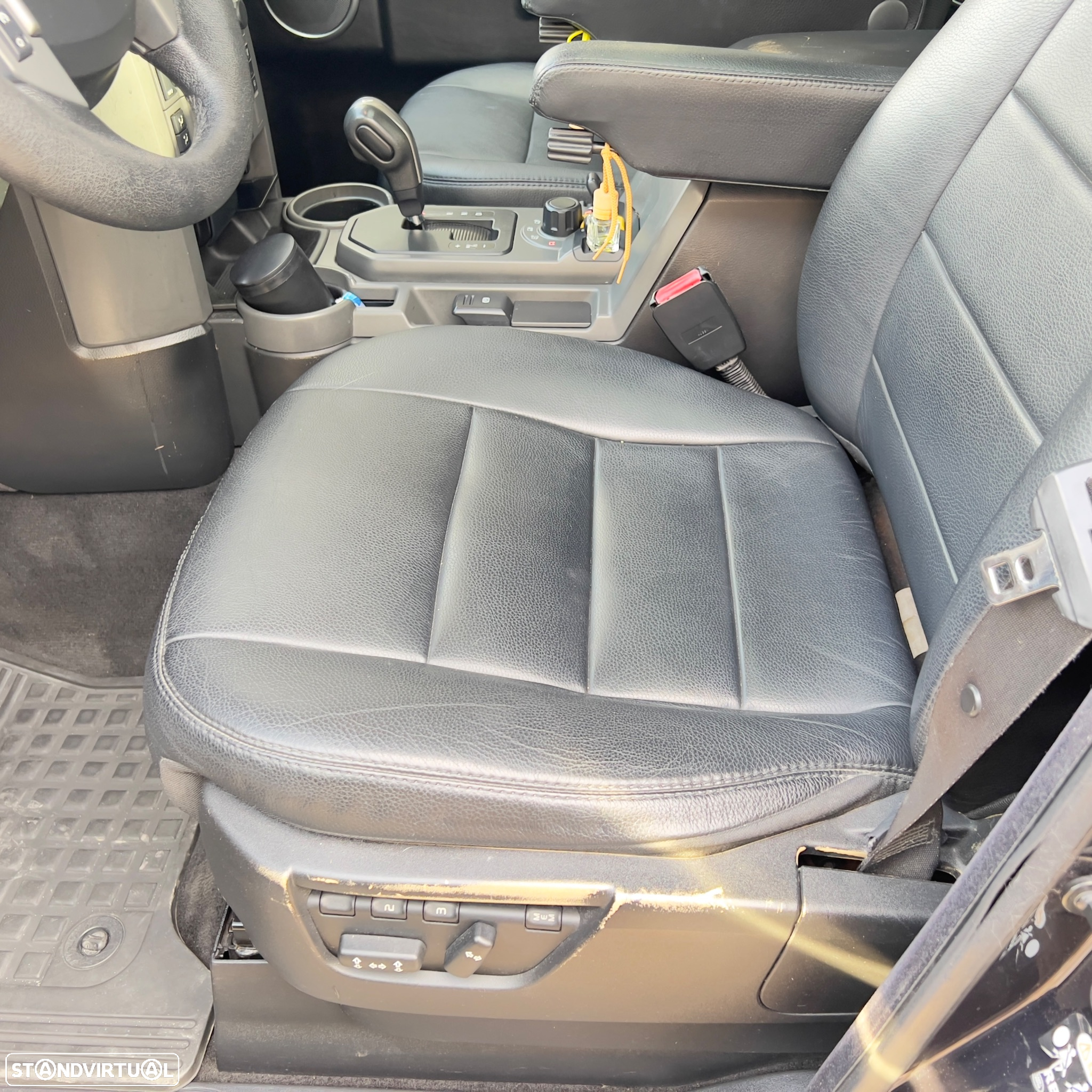 Land Rover Discovery 3 2.7 TD V6 HSE Auto. - 12