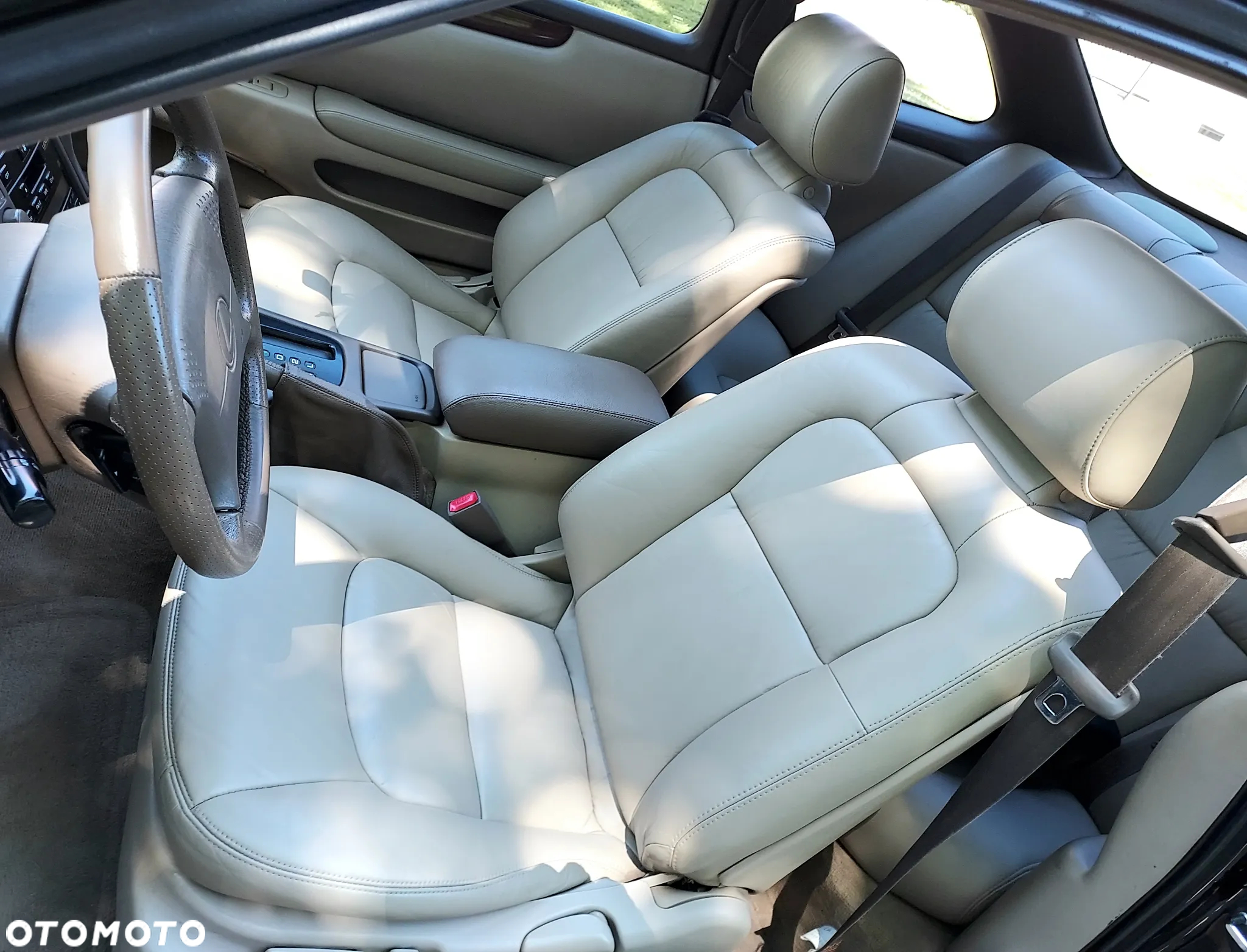 Lexus SC 400 - 23