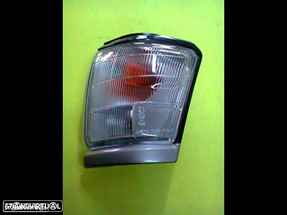 Farolins Farolim de pisca da frente Toyota Hilux 1997-2001 LN145 LN150  (NOVOS) - 1
