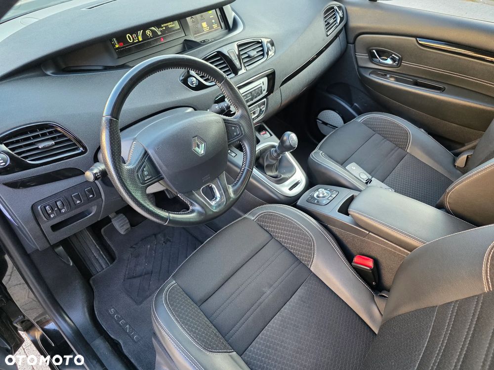 Renault Grand Scenic ENERGY TCe 115 Bose Edition - 26