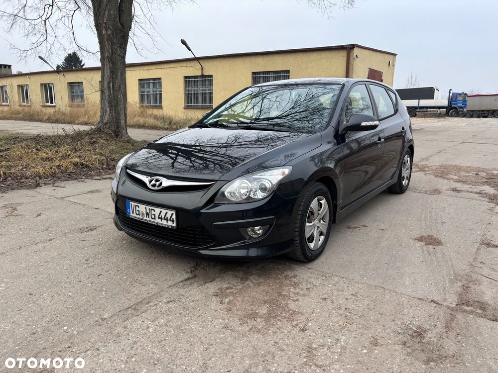 Hyundai i30 i30cw 1.6 CRDi FIFA WM Edition - 3