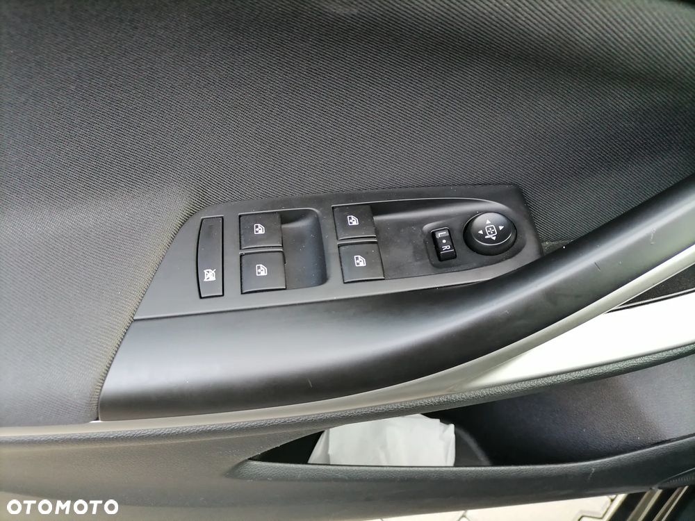 Opel Astra 1.4 T Dynamic - 14