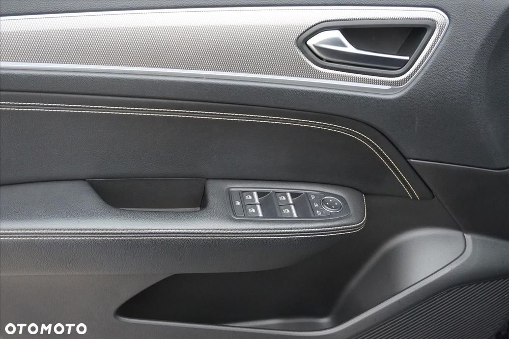 Renault Arkana 1.3 TCe mHEV Techno EDC - 8