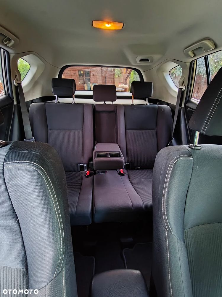 Toyota RAV4 2.0 D-4D Prestige - 11