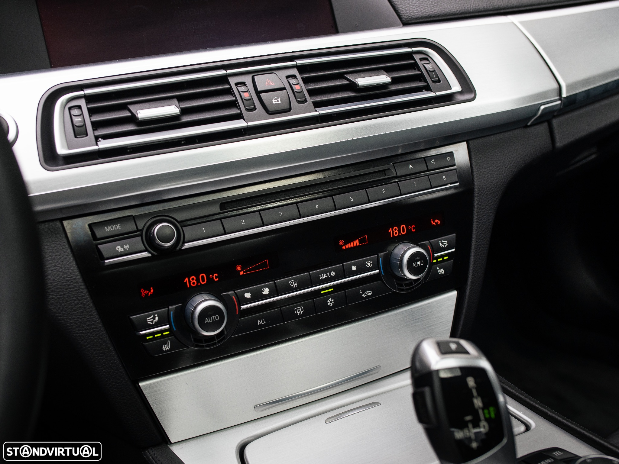BMW 750 Li xDrive - 35