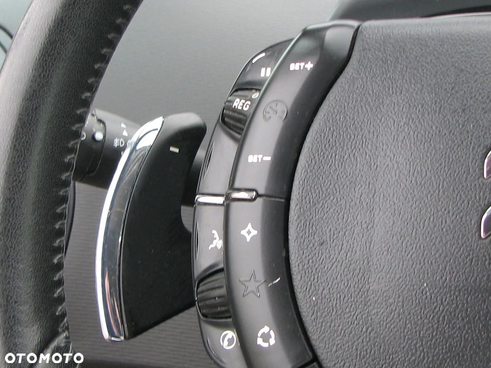 Citroën C4 Picasso 2.0 HDi FAP EGS6 Exclusive - 18