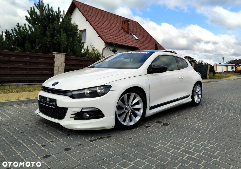 Volkswagen Scirocco 2.0 TSI DSG - 2