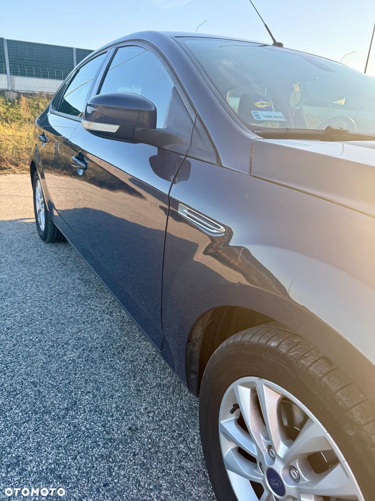 Ford Mondeo - 16