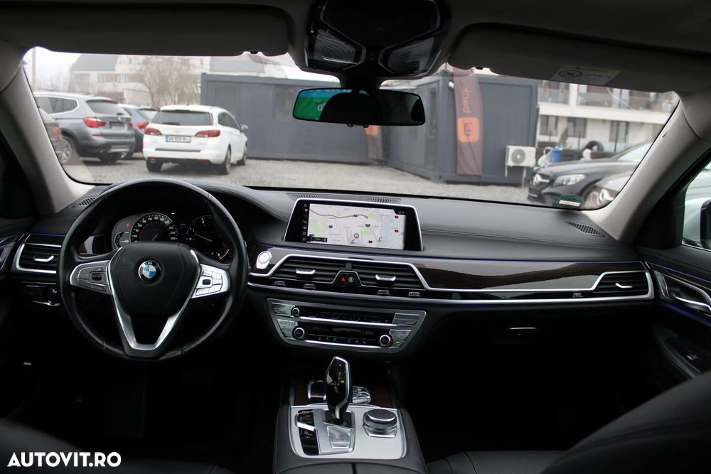 BMW Seria 7 730d - 19